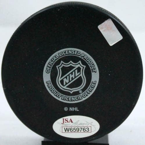 John Bucyk Dedikált Boston Bruins Jégkorong w/HOF - SZÖVETSÉG W Auth - Dedikált NHL Korong