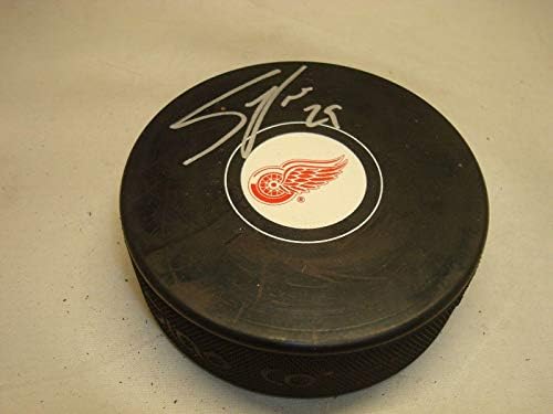 Steve Ott Aláírt Detroit Red Wings Jégkorong Dedikált 1A - Dedikált NHL Korong