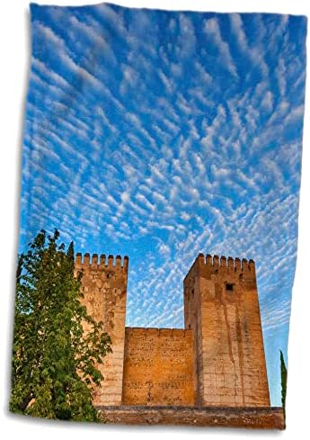3dRose Reggel égen át Alhambra Kastély, Granada, Andalúzia, Spanyolország - Törölköző (twl-257895-3)