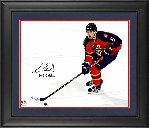Aaron Ekblad Florida Panthers Keretes Dedikált 16 x 20 Piros Mez Korcsolyázás Fénykép 2015 Calder Felirat, - Dedikált NHL-Fotók