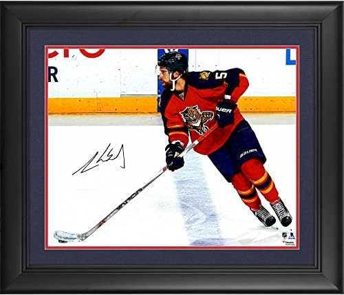 Aaron Ekblad Florida Panthers Keretes Dedikált 16 x 20 Piros Mez Korcsolyázás Fénykép - Dedikált NHL-Fotók