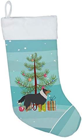 Caroline Kincsek BB2948CS Sheltie/Shetland Sheepdog Boldog karácsonyfa Karácsonyi Harisnya, Kandalló Harisnya Karácsonyi Szezon